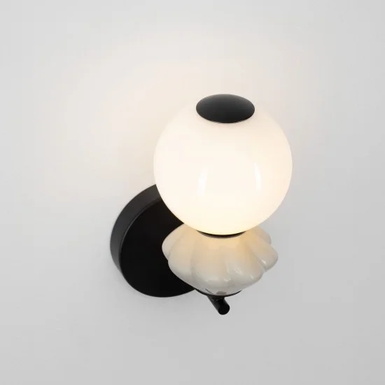 Seinavalgusti Pallina 9009306 - Valgustus Luminance'ilt