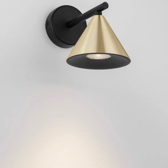 Seinavalgusti Conico 9011426 - Valgustus Luminance'ilt