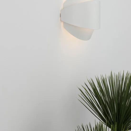Seinavalgusti Astrid 9128312 - Valgustus Luminance'ilt