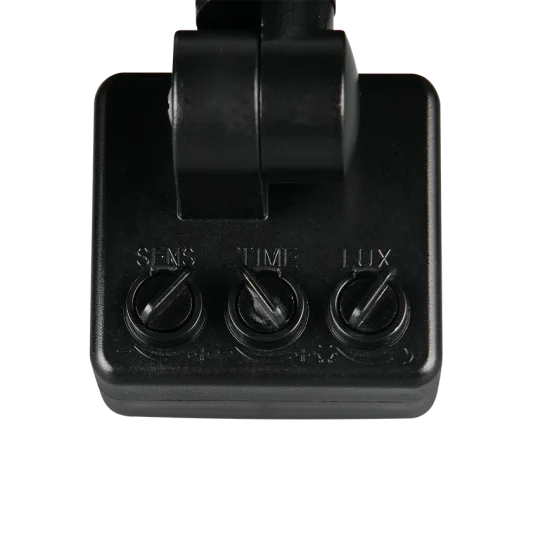 Funchal seinalamp, matt must, 15,5 cm - Valgustus Luminance'ilt